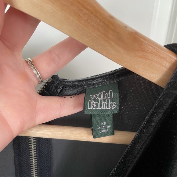 Wild Fable Velvet Long Sleeve Dress - Picture 7 of 9